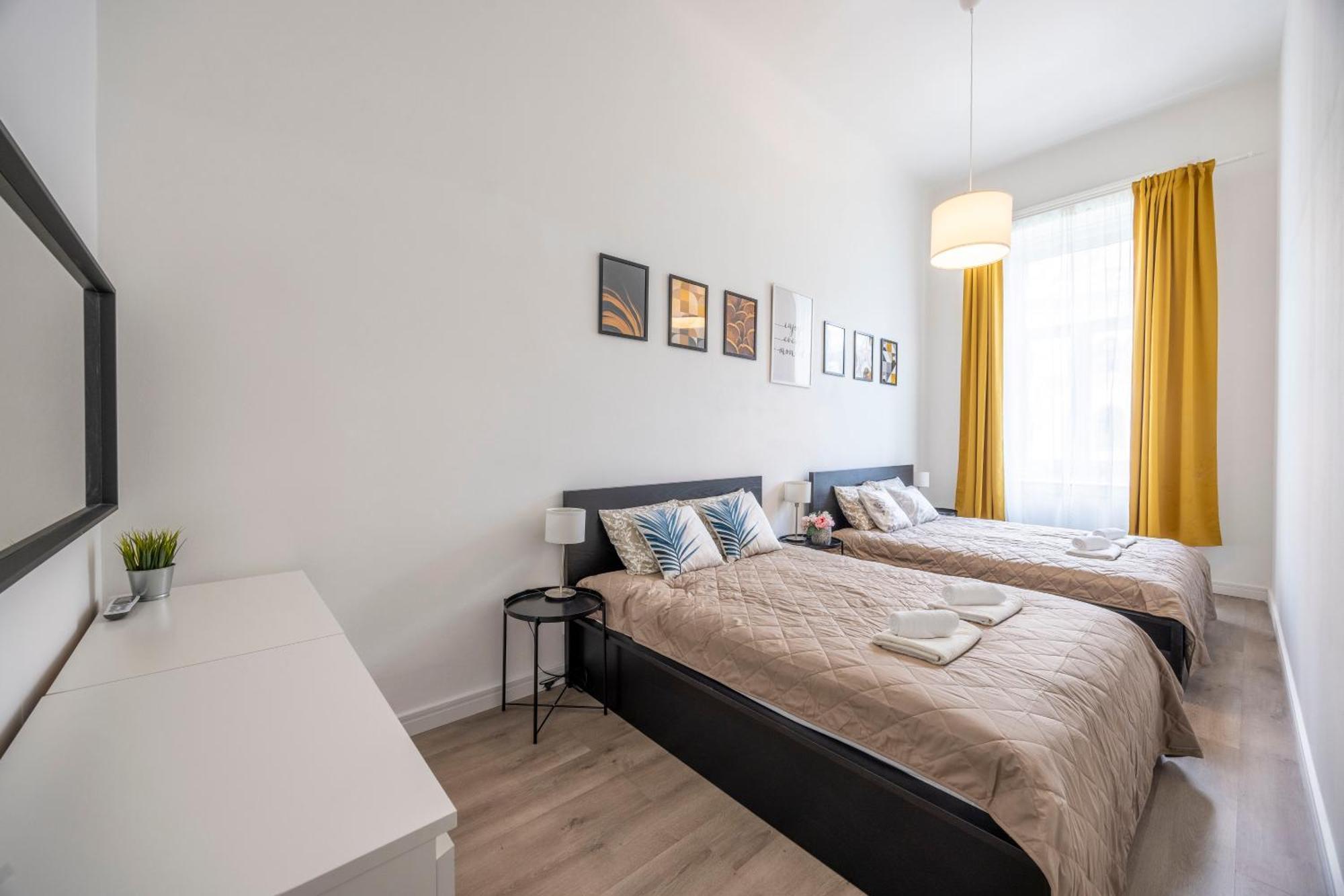 Spacious Cozy Home With 4Bedroom In The Heart Of Bp Budapest Exterior foto